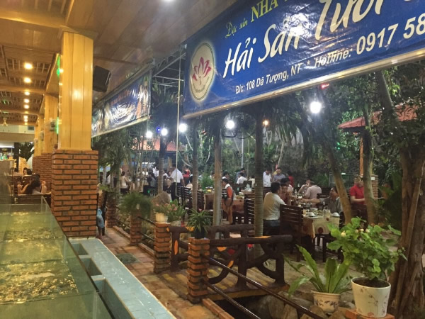 Nhà hàng Làng Việt Nha Trang